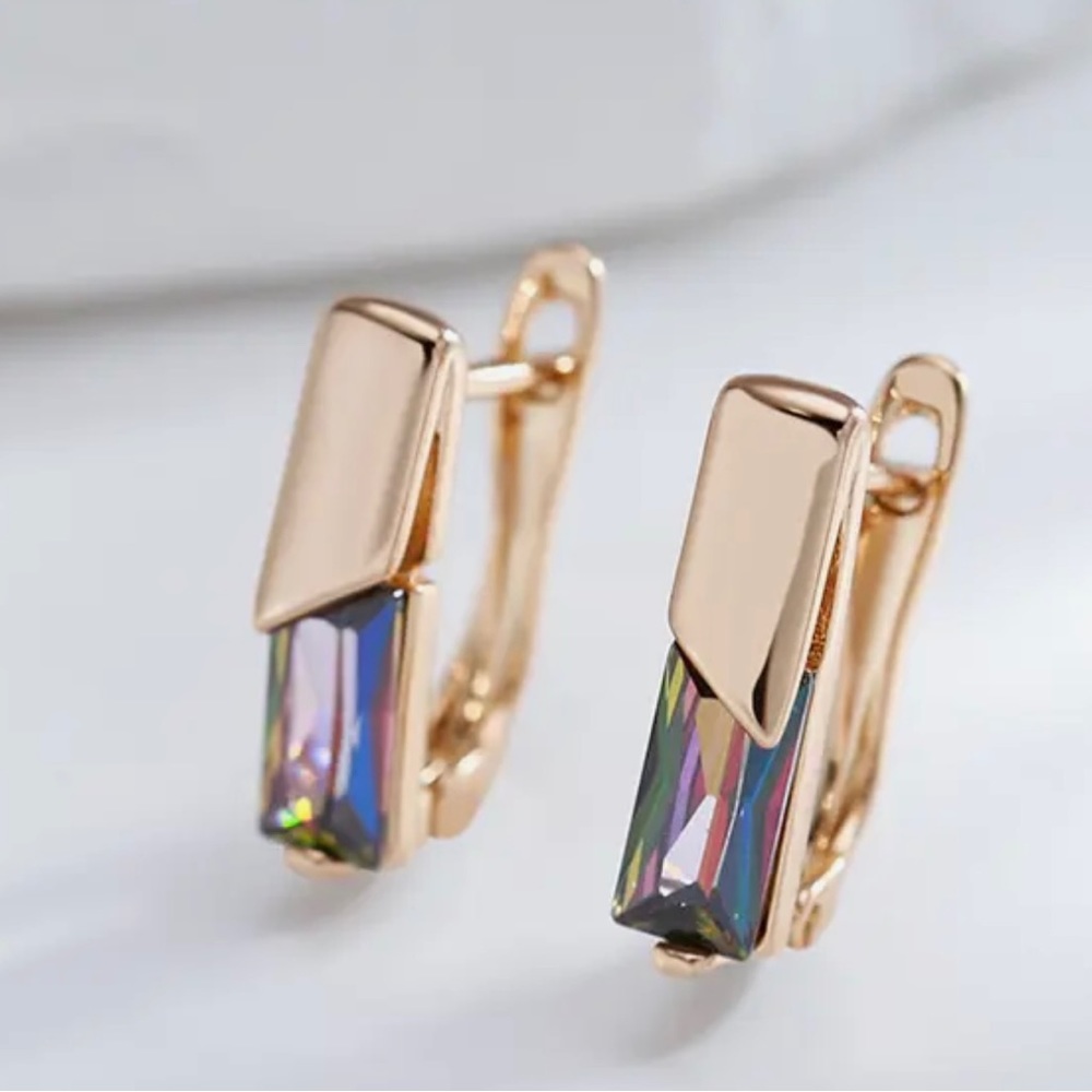 Rose Gold Mystic Point Drop Earring